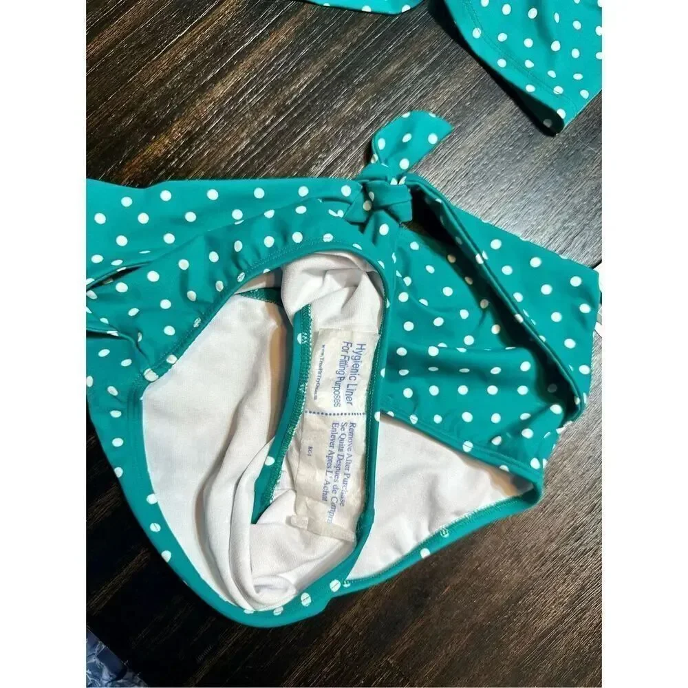 Salt & Cove NWT THREE piece bikini/ tankini set size M- green and white polka do